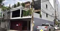 ให้เช่าทาวเฮ้าส์ 3 ชั้น 350 ตร.ม. สุขุมวิท 63 (ตรงข้ามเอกมัยซอย 4) ตกแต่งพร้อมเข้าอยู่ ใกล้ BTS เอกมัย