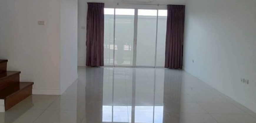ให้เช่าทาวโฮม 3 ชั้น โครงการ ภณาสิริ เรสซิเดนซ์ เกษตร-นวมินทร์ ไกล้ Central Eastville , Lotus, HomePro, The Walk Festival