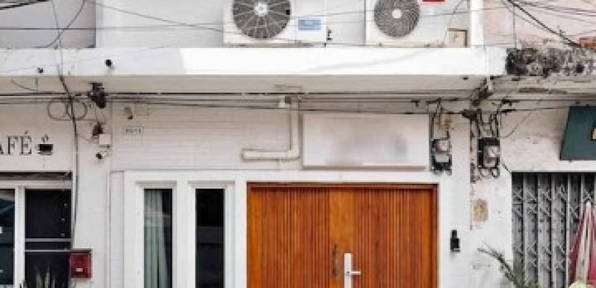 BH4330 เซ้งตึกแถวใกล้ถนนข้าวสาร 700 เมตร พร้อมทำธุรกิจ เฟอร์นิเจอร์และอุปกรณ์ครบ