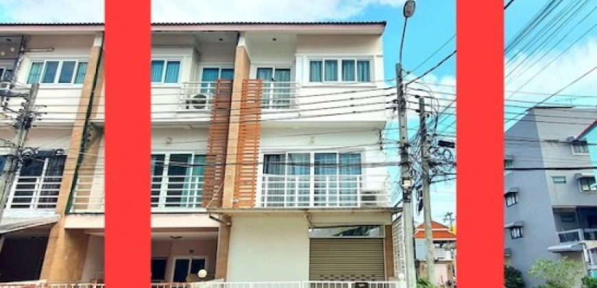 BH4344 ให้เช่าทาวน์โฮม 3 ชั้น บ้านโฮมอินทาวน์ พหลโยธิน 73 ทำเลติดถนนใหญ่ 