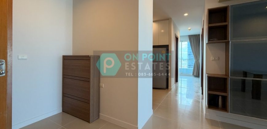 Circle Condominium 3 Bedrooms 3 Bathrooms for Rent (A2886)