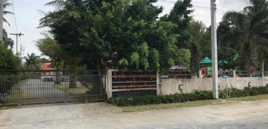 ขายที่ดินพร้อมสิ่งปลูกสร้าง ทำเลดี อำเภอเมือง จังหวัดนครศรีธรรมราช