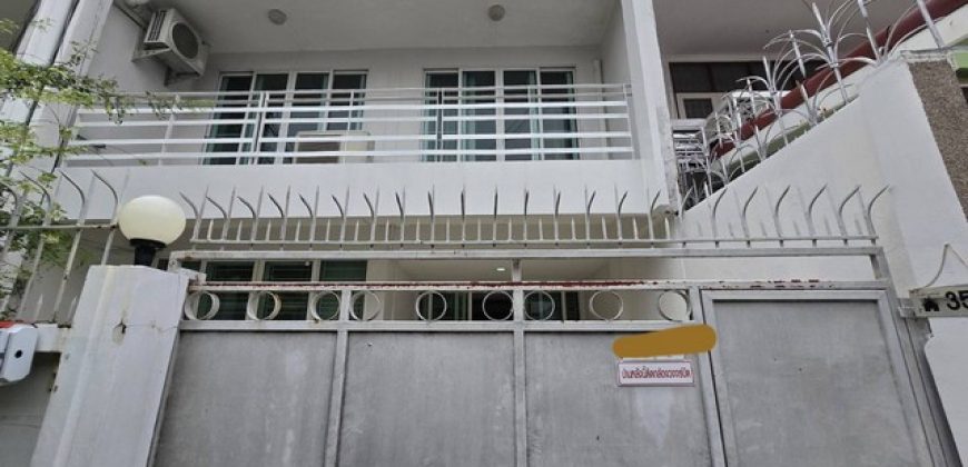 ให้เช่า ทาวน์เฮาส์2ชั้น 28 ตรว. อยู่ถนนสุขุมวิท89 6นาทีถึงBTSสถานีบางจาก